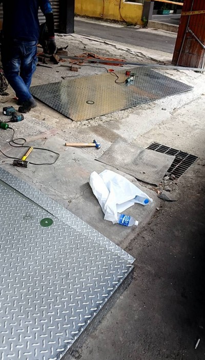 新竹地面水平平台架設, 新竹門口地面平台施作, 新竹地板墊高平台, 新竹花紋鋼板, 新竹鐵工, 新竹鐵件製作