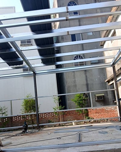 新竹車庫搭建, 新竹鋼構工程, 新竹鐵皮屋工程, 新竹屋頂增建工程, 新竹屋頂鐵皮工程, 新竹客製化鐵皮屋, 新竹廠房搭建工程, 新竹鐵皮屋, 新竹鐵棟工程, 新竹鋼構廠房施工, 新竹鐵皮屋搭建, 新竹搭鐵厝